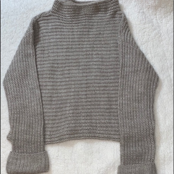 Sweaters - Sweater.